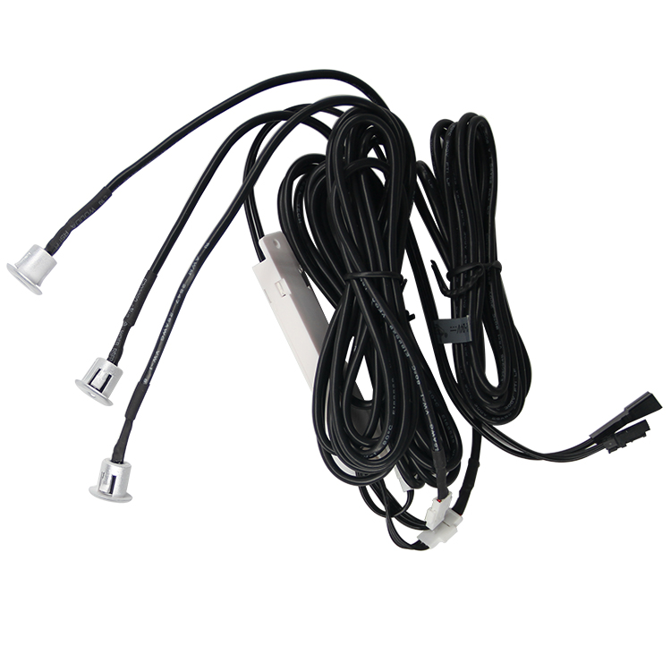 Triple sensor switch for doors (recessed)