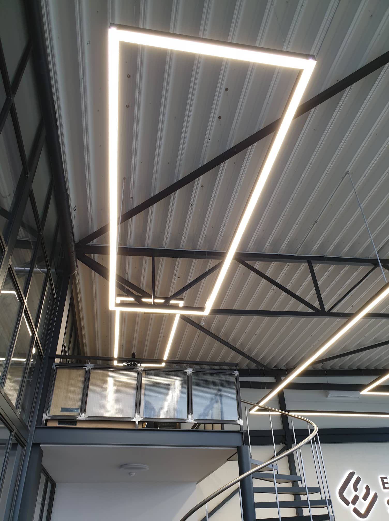 LIMAN100 20W G LED 2000 CCT EM - Image 15
