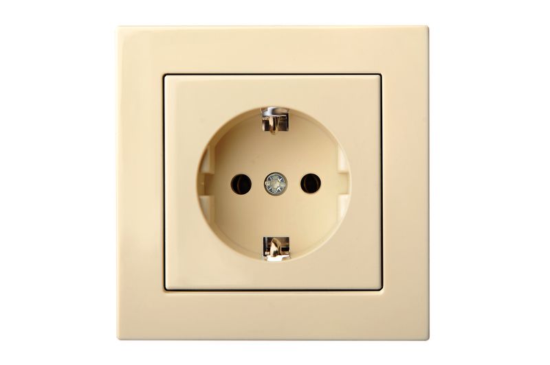 IKL16-404-01.E/S Flush mount.SCHUKO socket outlet with earth, w/f set 10pc. - Image 1