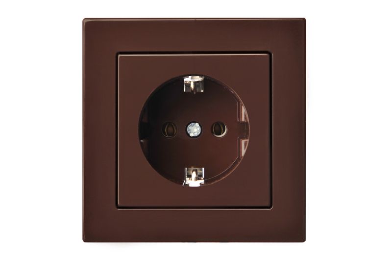 IKL16-404-01 E/R Flush mount.SCHUKO socket outlet with earth, w/f - Image 1
